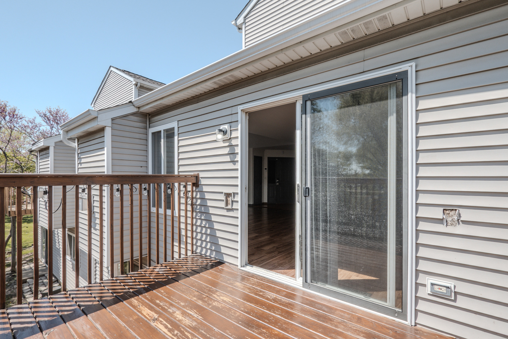 823 Park Bluff Circle Elgin, IL 60120 - Photo 17 of 20 a view of a brick house with a large window