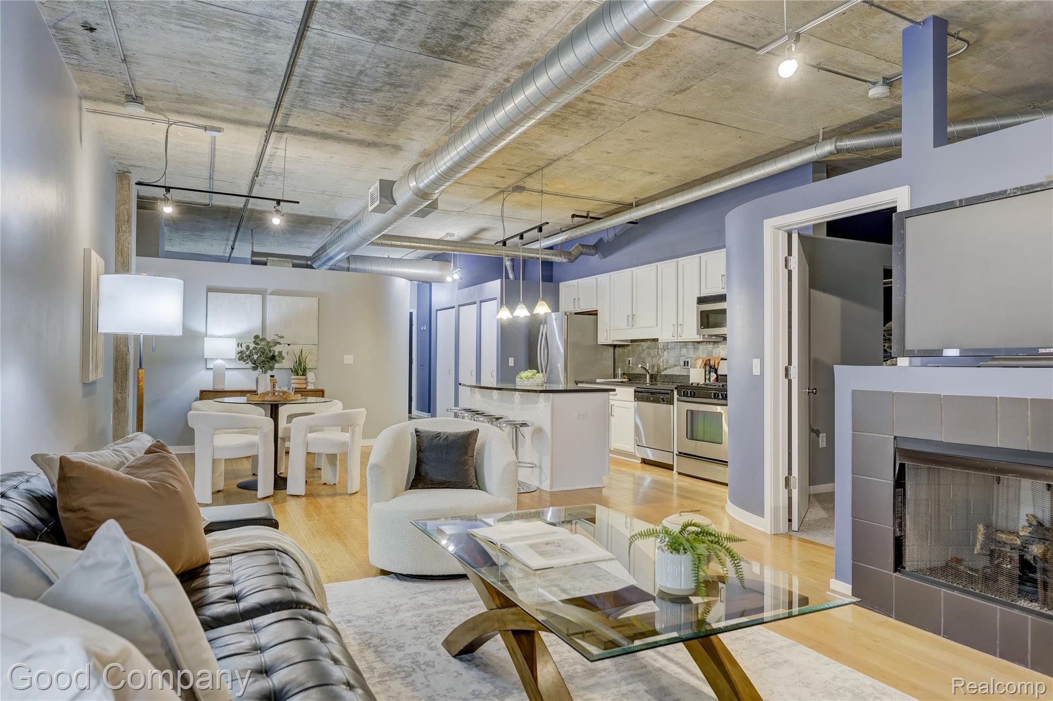 100 West Fifth Street, Unit 604 Royal Oak, MI 48067 - Photo 28 of 57 100 W. 5th St. #604-28.jpg
