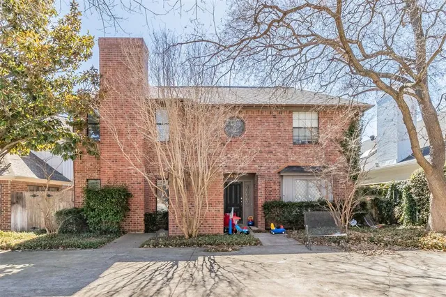 $2,795 | 4629 Washburn Avenue, Fort Worth, TX 76107