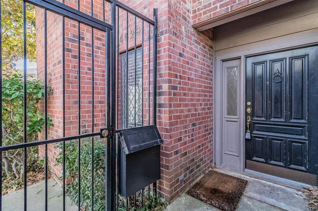 $2,795 | 4629 Washburn Avenue, Fort Worth, TX 76107