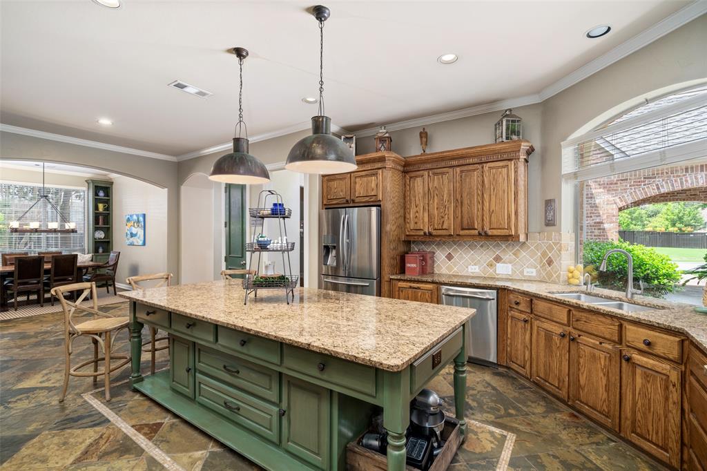 1097 Limestone Court Allen, TX 75013 - Photo 15 of 36