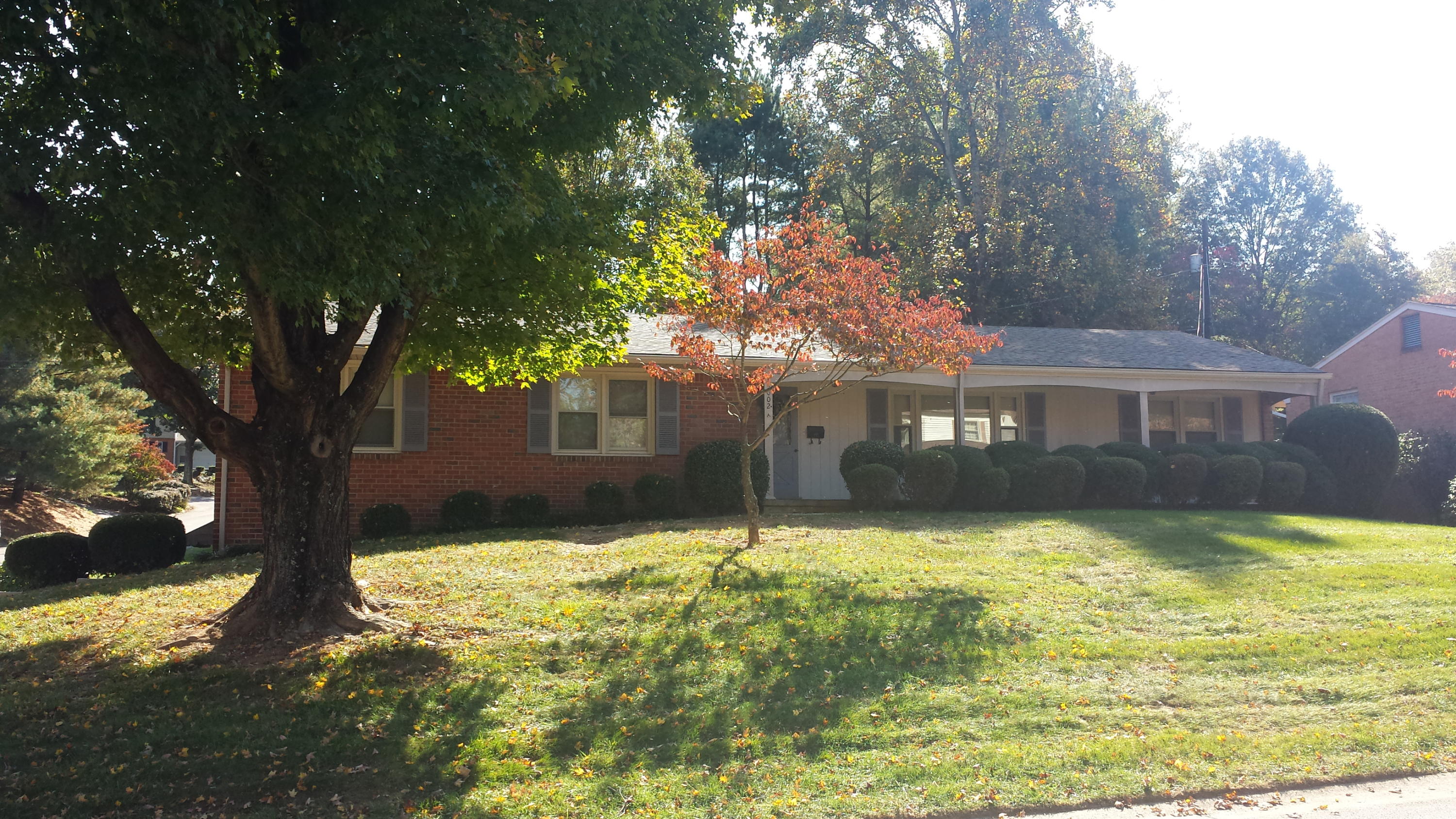3002 Lofton Road Roanoke, VA 24018 - Photo 1 of 28 3002 Lofton Rd