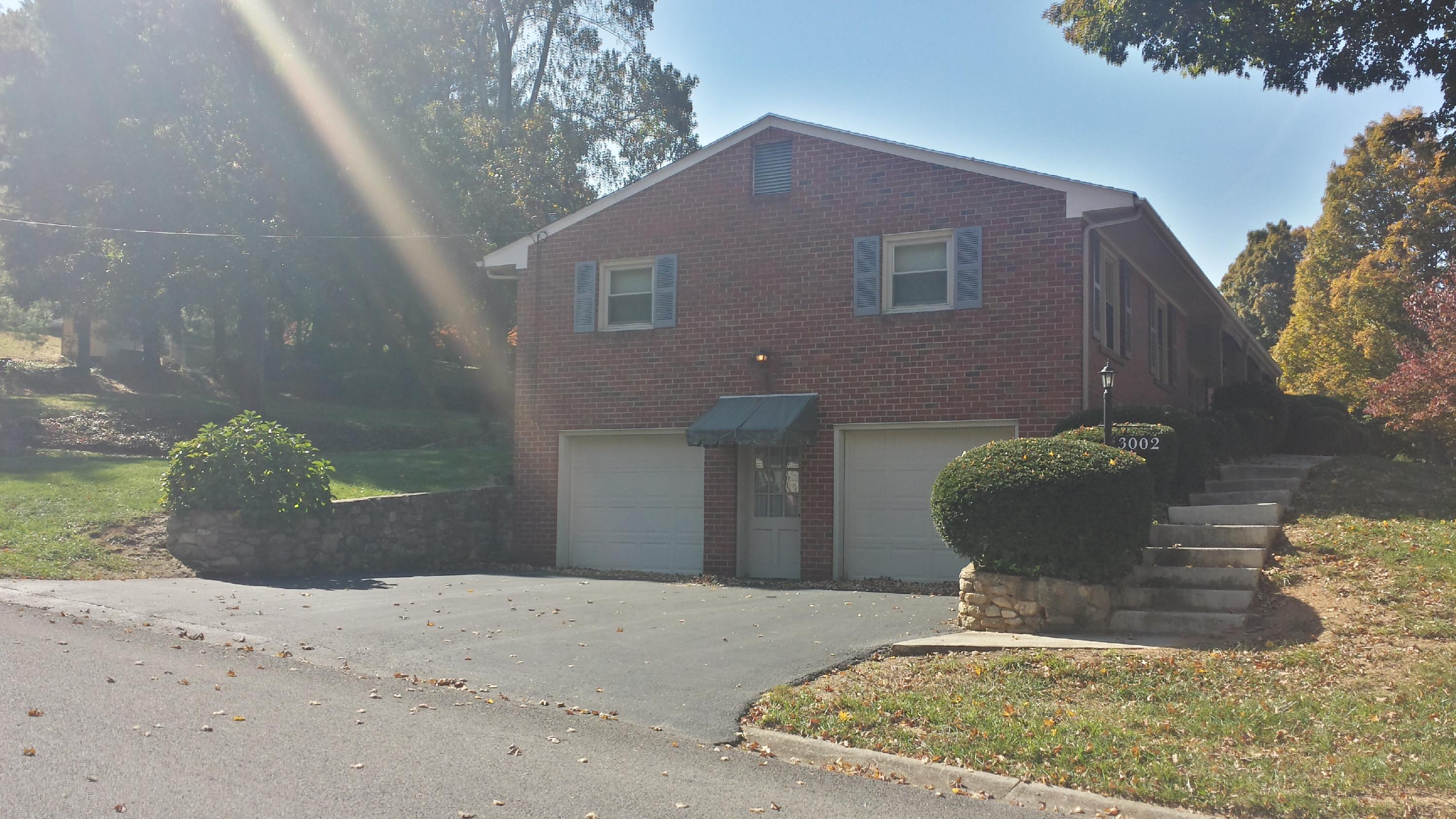 3002 Lofton Road Roanoke, VA 24018 - Photo 2 of 28 Garage under