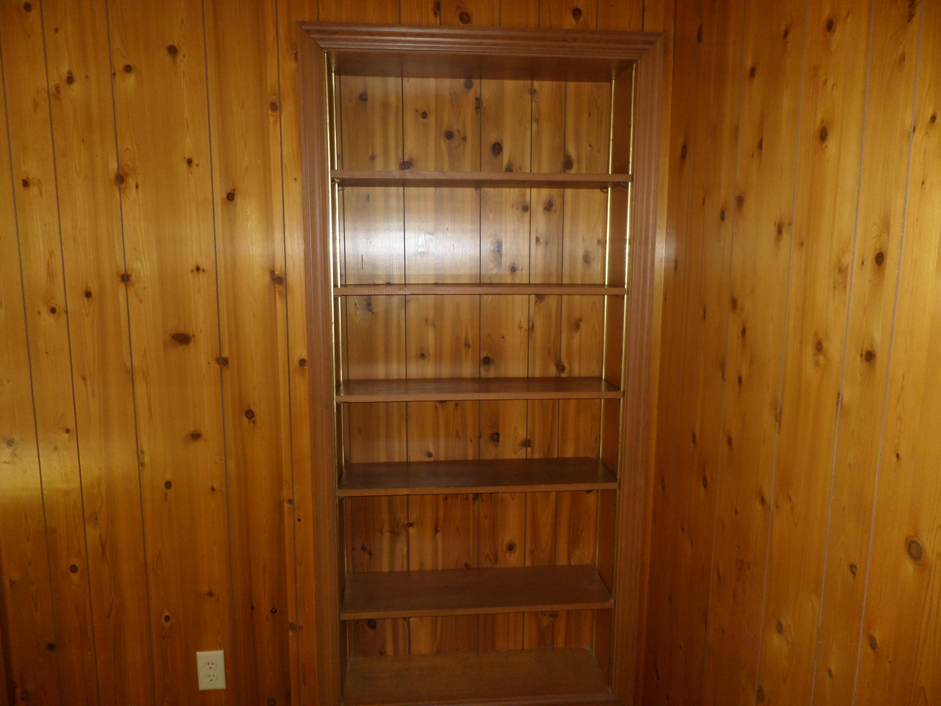 3002 Lofton Road Roanoke, VA 24018 - Photo 13 of 28 Built-in bookshelves in Family Room