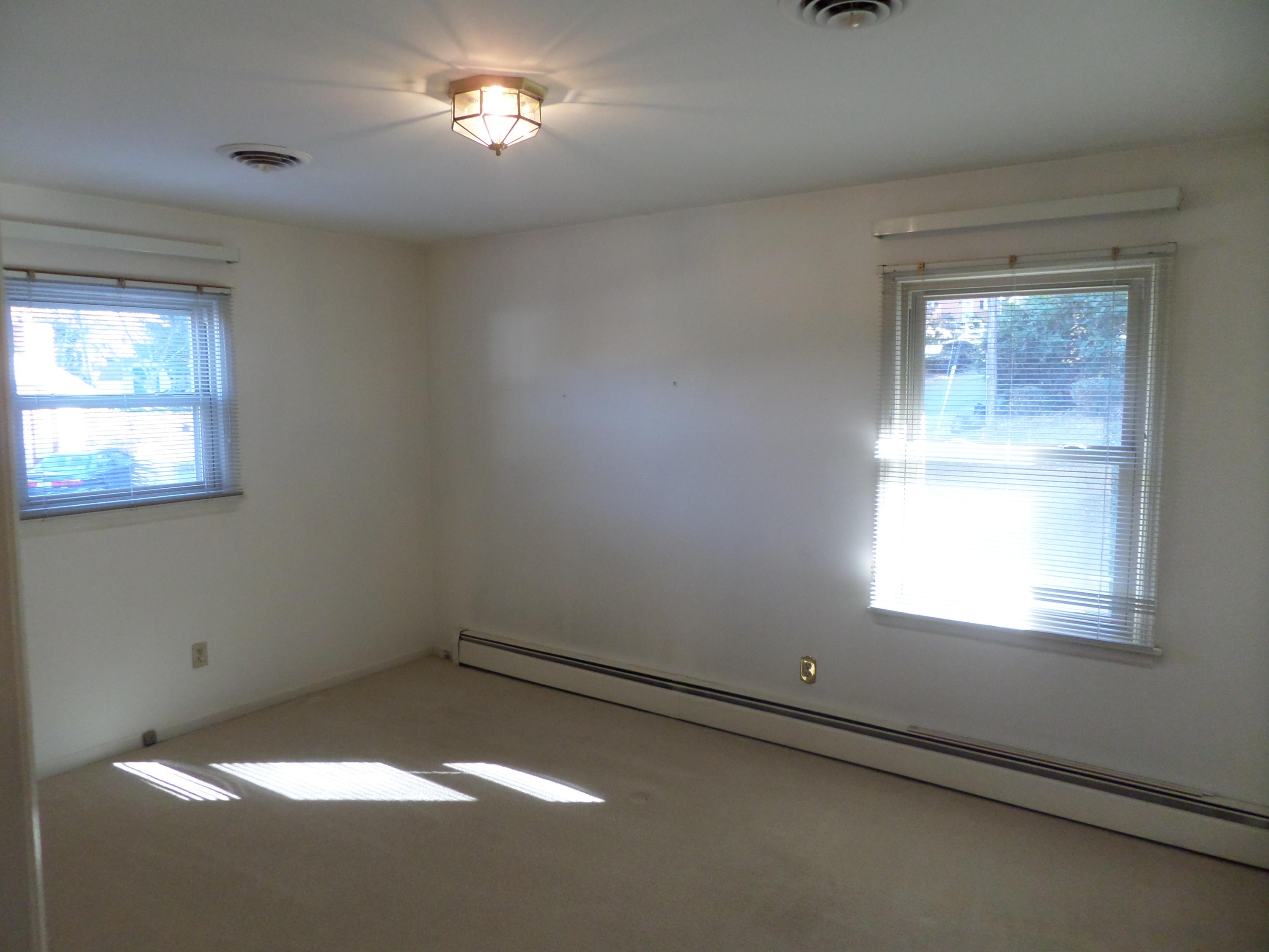 3002 Lofton Road Roanoke, VA 24018 - Photo 15 of 28 Master Bedroom