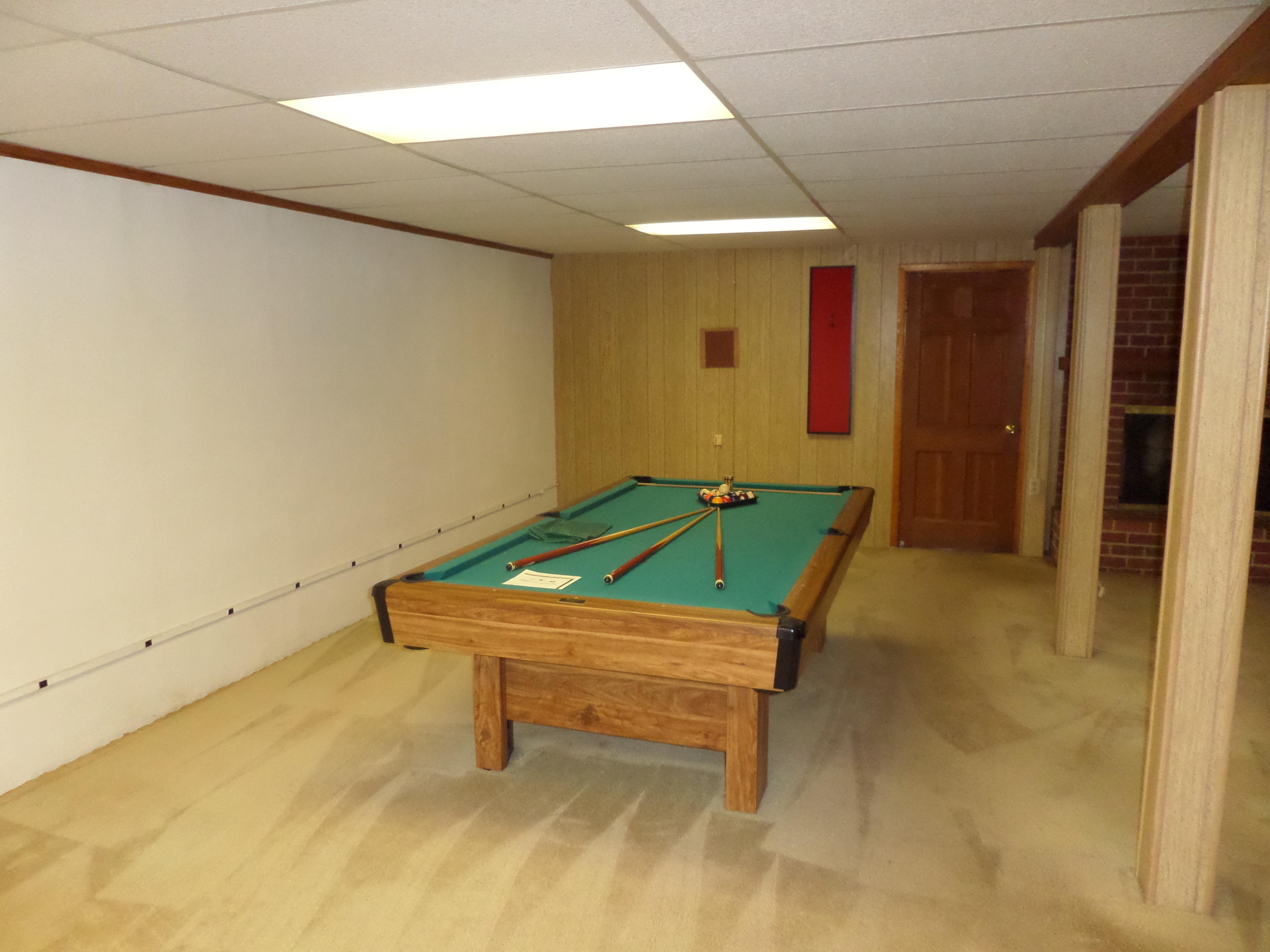 3002 Lofton Road Roanoke, VA 24018 - Photo 21 of 28 Rec room in basement