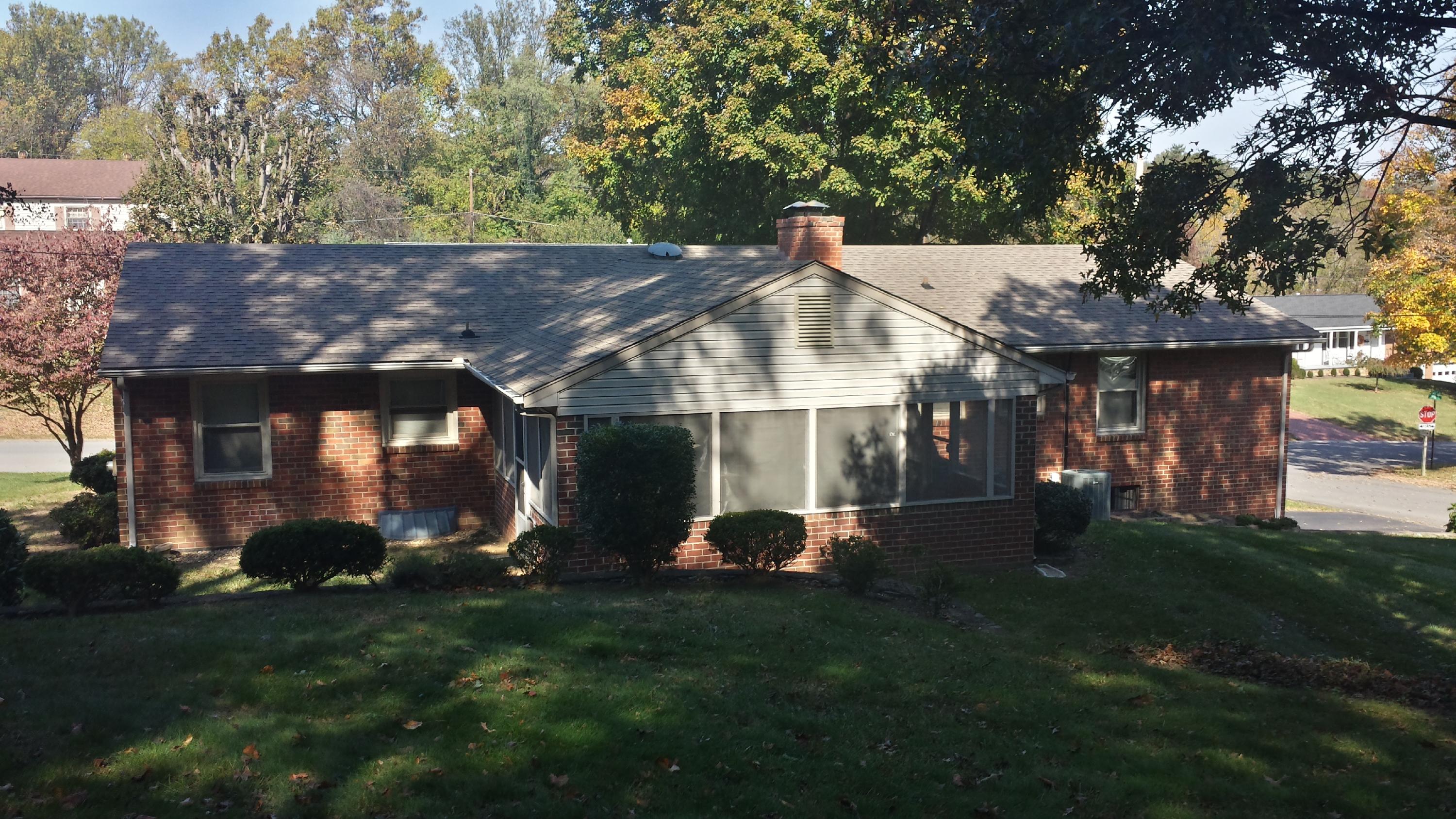 3002 Lofton Road Roanoke, VA 24018 - Photo 4 of 28 Rear view