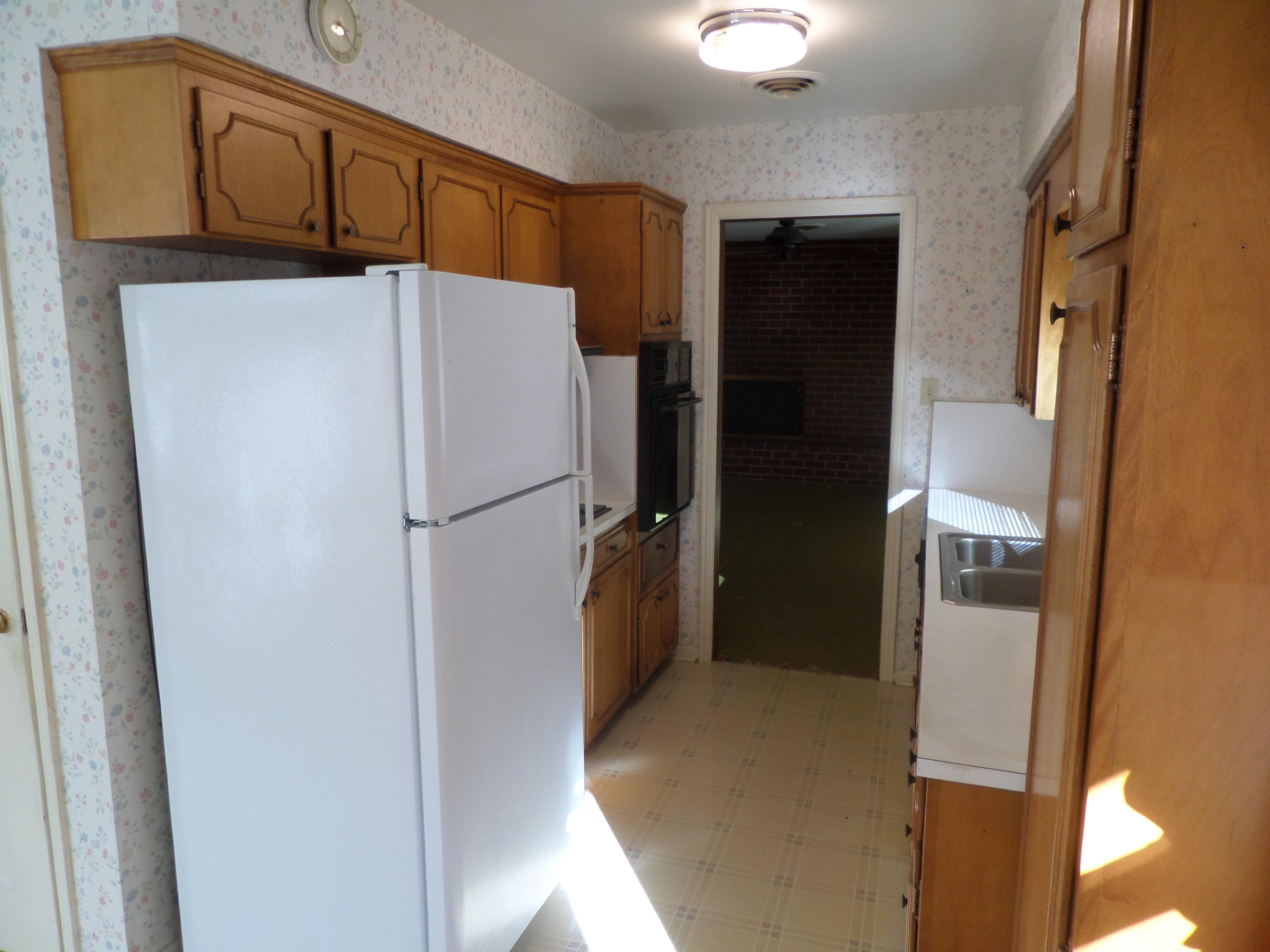 3002 Lofton Road Roanoke, VA 24018 - Photo 10 of 28 Kitchen