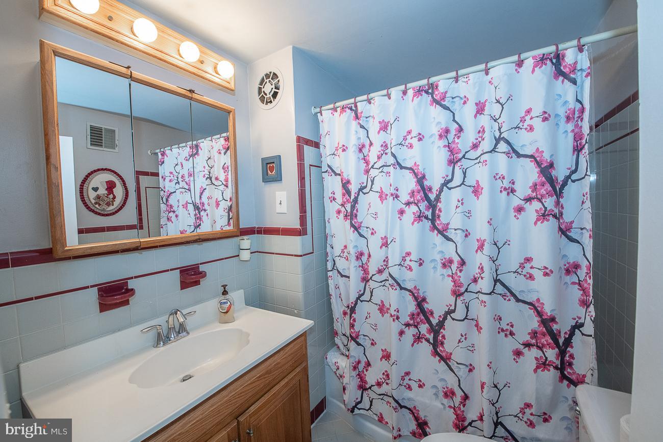 260 Frederick Road Havertown, PA 19083 - Photo 12 of 17