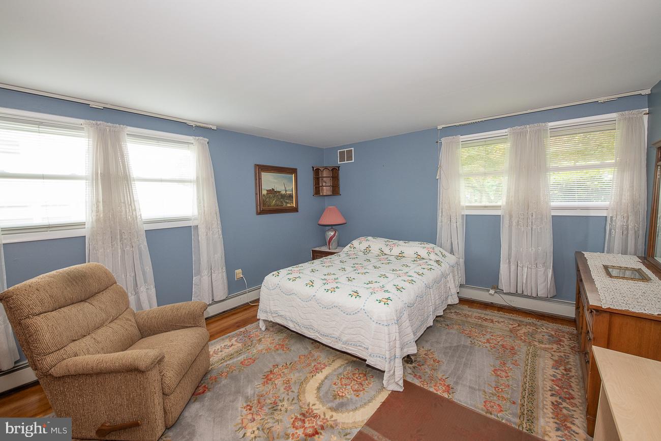 260 Frederick Road Havertown, PA 19083 - Photo 10 of 17