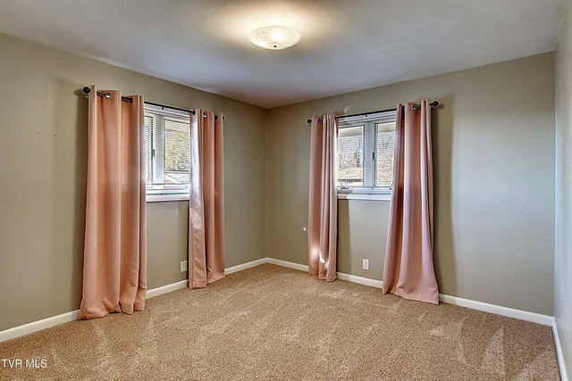 $270,000 | 528 Bays View Road, Kingsport, TN 37660