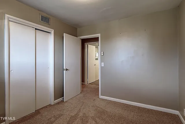 $270,000 | 528 Bays View Road, Kingsport, TN 37660