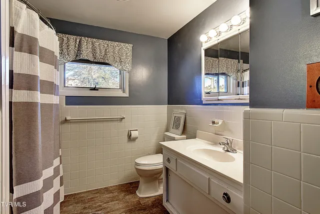 $270,000 | 528 Bays View Road, Kingsport, TN 37660