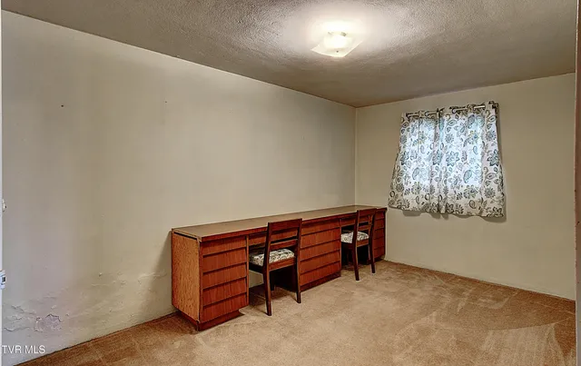 $270,000 | 528 Bays View Road, Kingsport, TN 37660