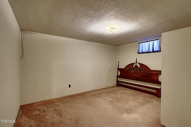 $270,000 | 528 Bays View Road, Kingsport, TN 37660