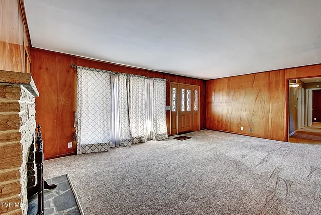 $270,000 | 528 Bays View Road, Kingsport, TN 37660