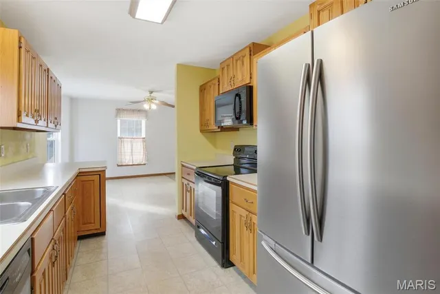 $277,500 | 320 North Cedar Bluff Drive, Valmeyer, IL 62295