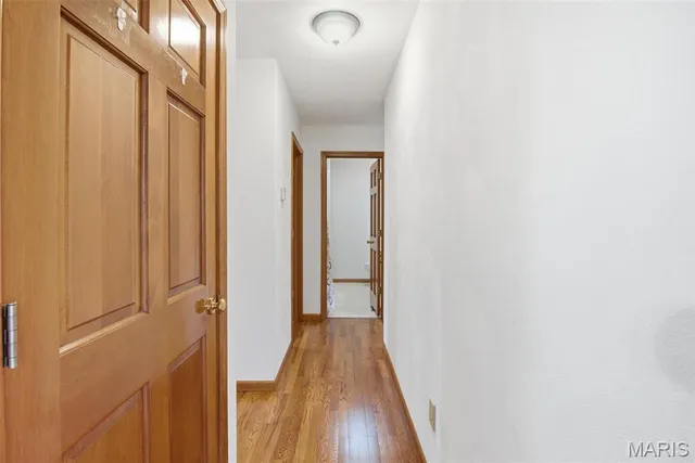 $277,500 | 320 North Cedar Bluff Drive, Valmeyer, IL 62295