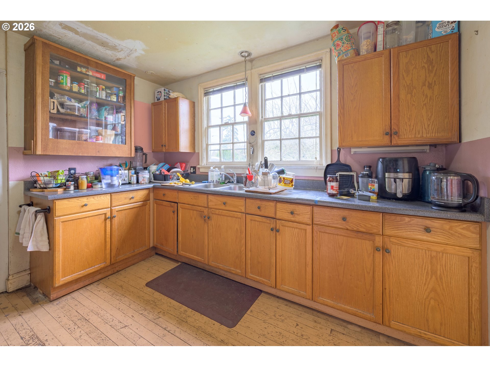 325 River Road Eugene, OR 97404 - Photo 14 of 44 Kitchen