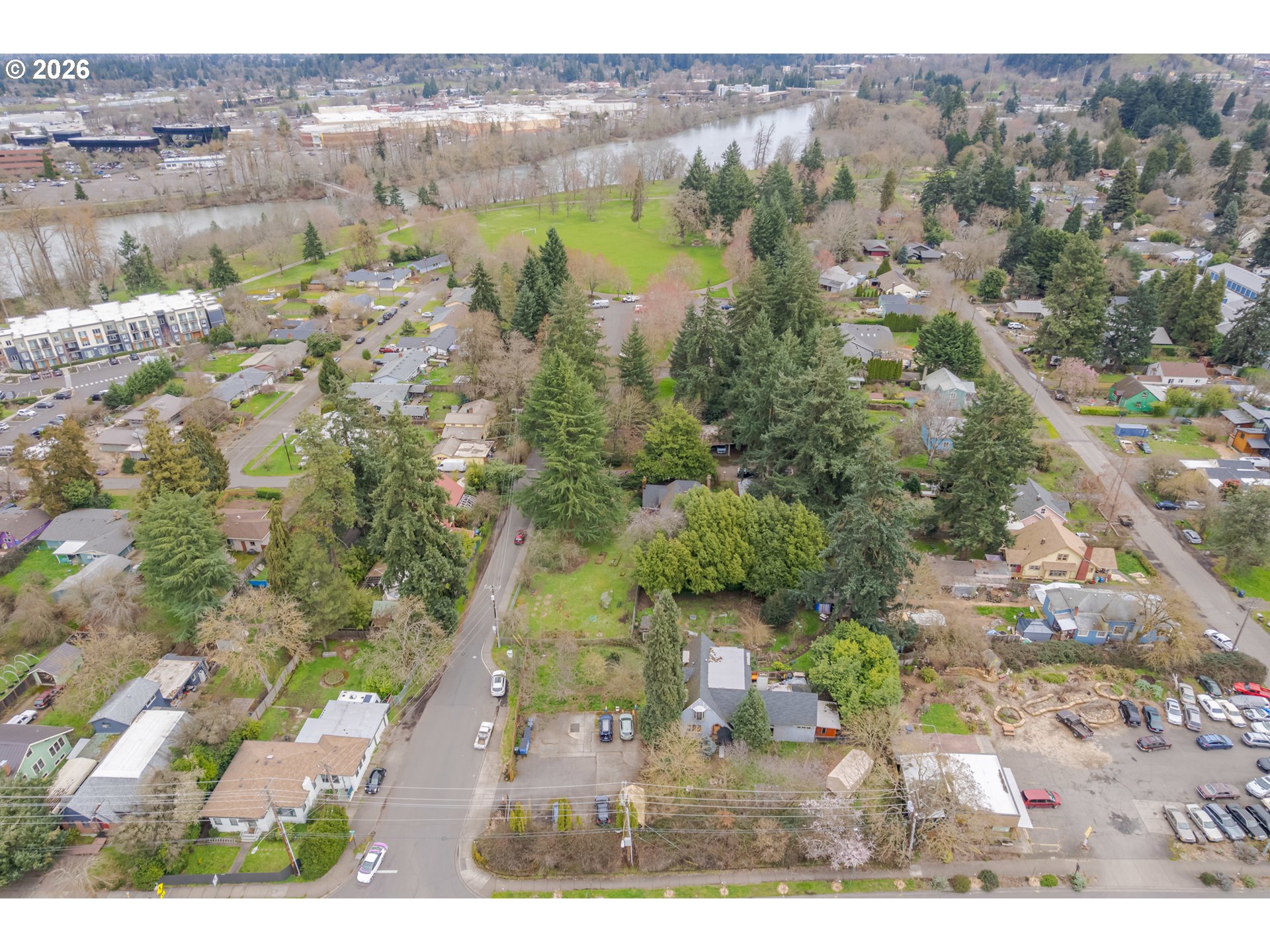325 River Road Eugene, OR 97404 - Photo 42 of 44 Drone View/UAV