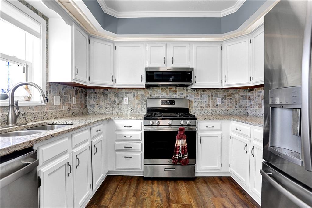687 Boonesboro Road Greenwood, IN 46142 - Photo 14 of 41 Gallery Image 14