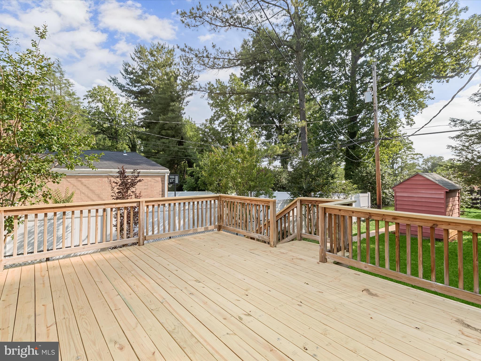 7012 Deerfield Road Pikesville, MD 21208 - Photo 11 of 43 Deck off Kitchen