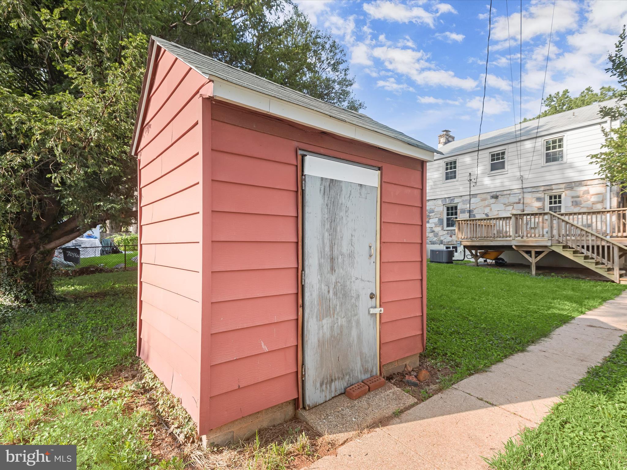 7012 Deerfield Road Pikesville, MD 21208 - Photo 37 of 43 Shed