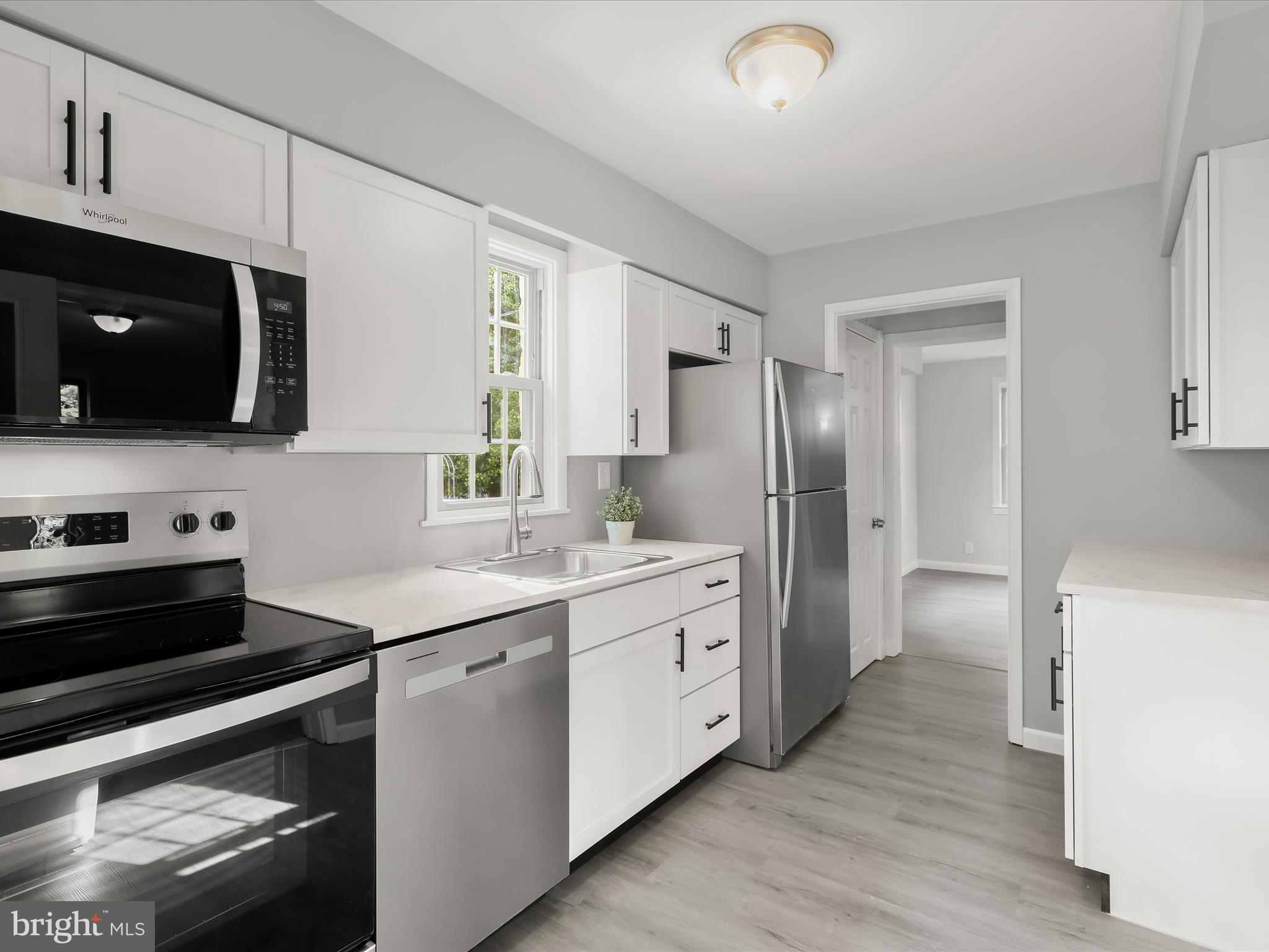 7012 Deerfield Road Pikesville, MD 21208 - Photo 8 of 43 Kitchen