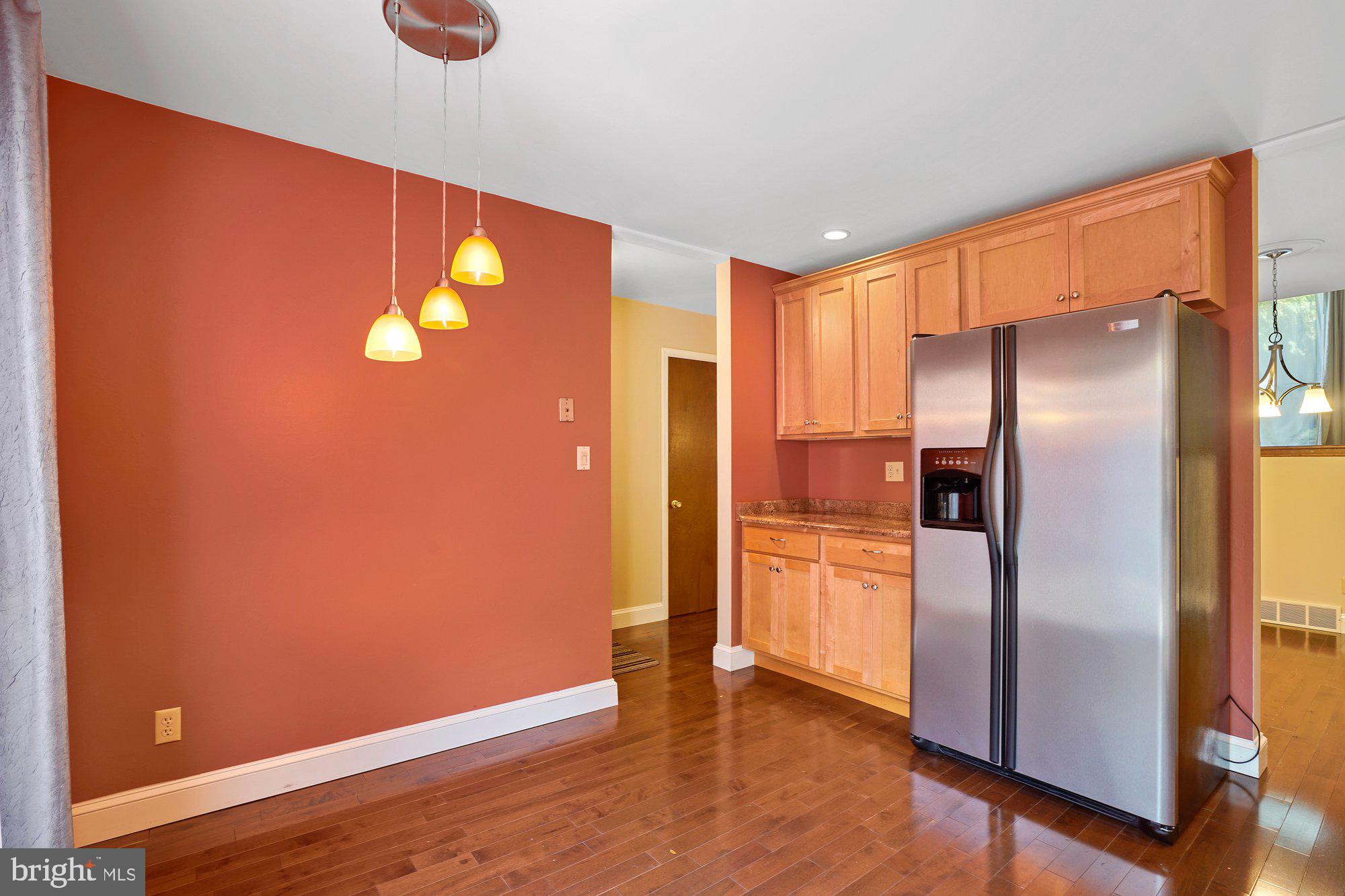 Kitchen/Dining Area