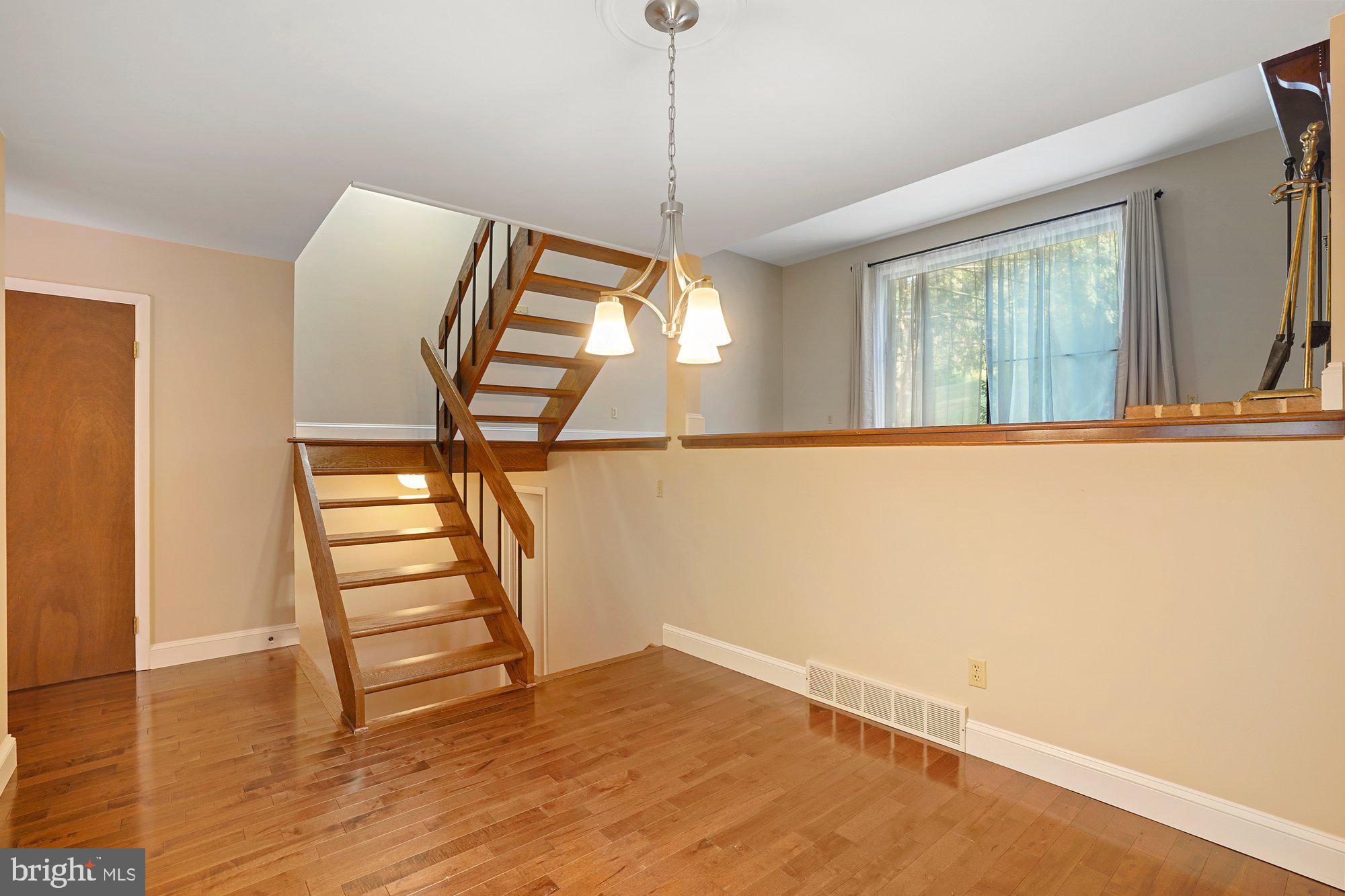 119 Merion Lane Reading, PA 19607 - Photo 9 of 26 Dining Room