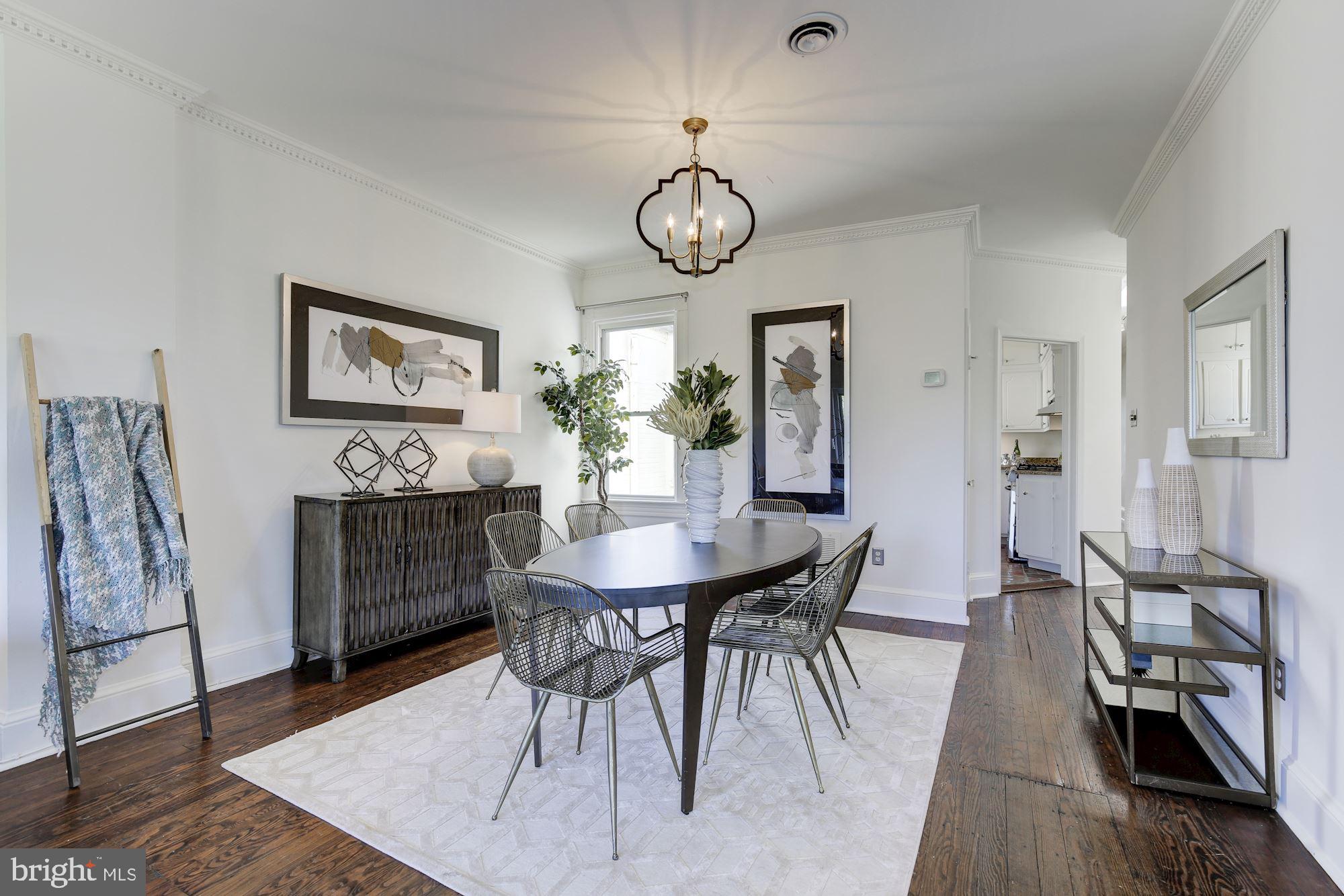 3016 R Street Northwest, Unit 3 Washington, DC 20007 - Photo 4 of 12 Dining Room