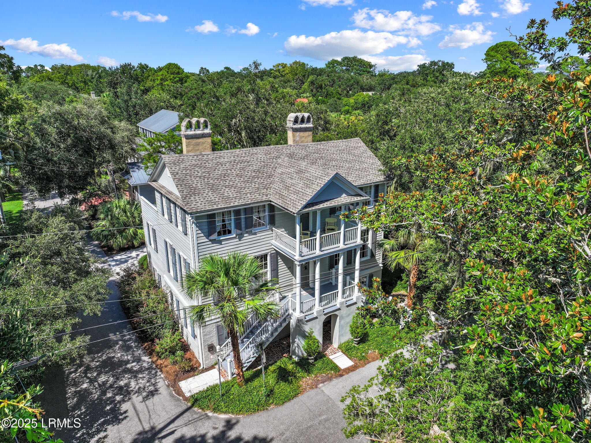409 Federal Street Beaufort, SC 29902 - Photo 2 of 70 82-web-or-mls-DJI_20250812153727_0068_D