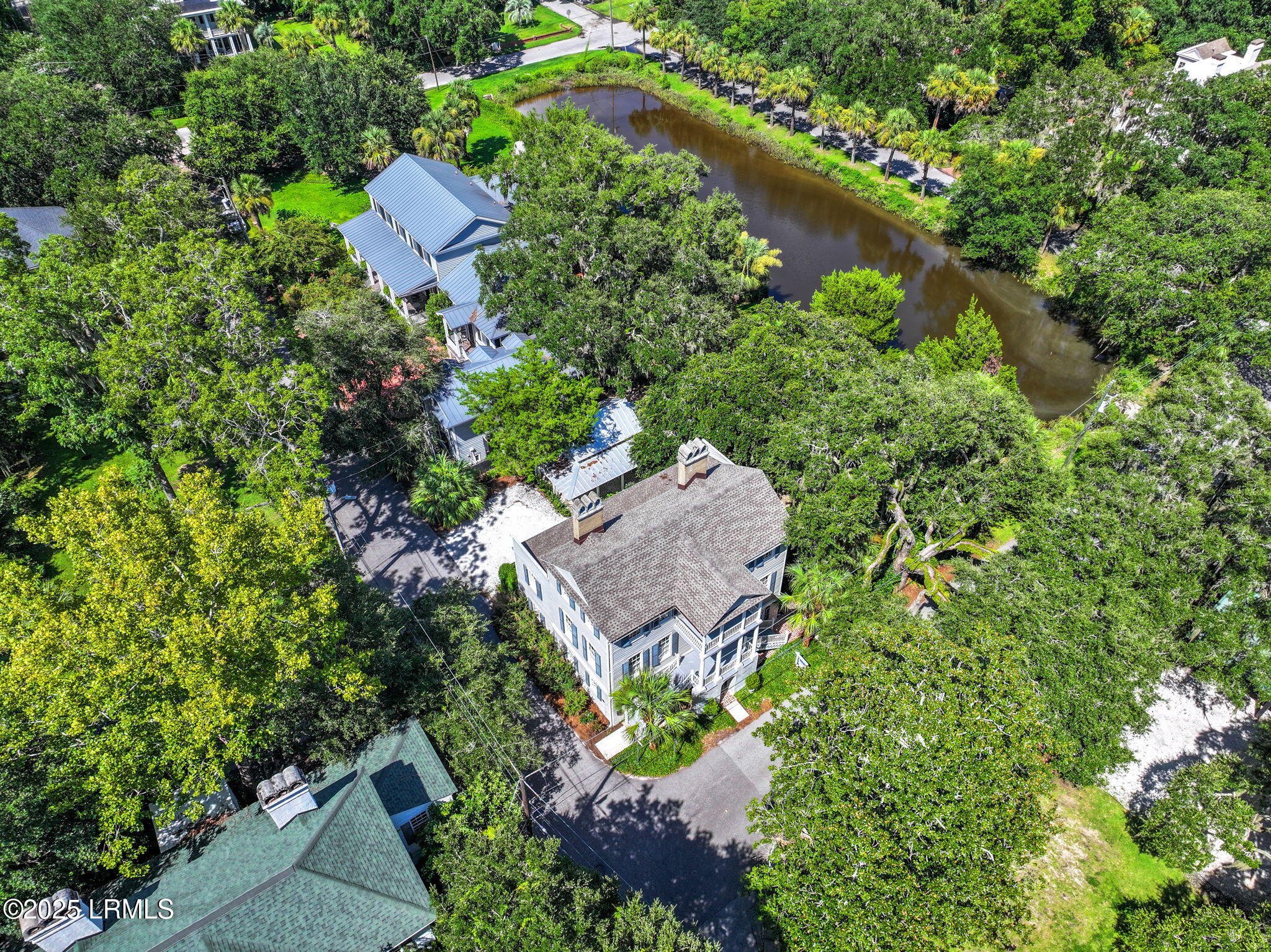 409 Federal Street Beaufort, SC 29902 - Photo 62 of 70 81-web-or-mls-DJI_20250812153455_0067_D