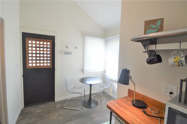 $2,600 | 108 Ormerod Avenue, Portsmouth, RI 02871