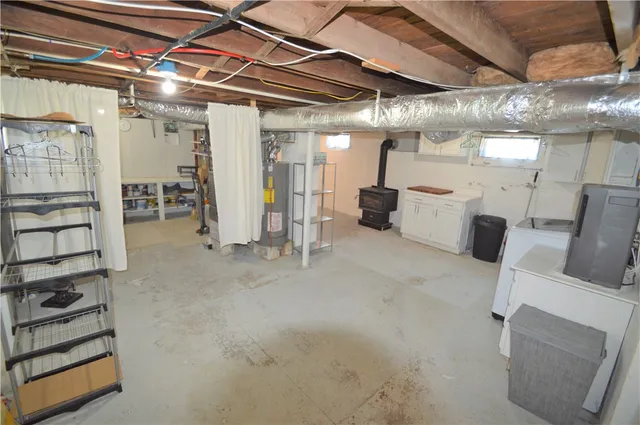 $2,600 | 108 Ormerod Avenue, Portsmouth, RI 02871