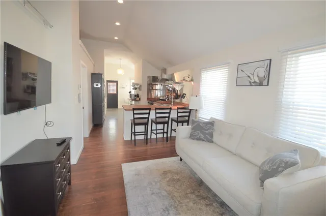 $2,600 | 108 Ormerod Avenue, Portsmouth, RI 02871