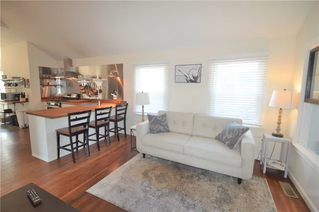 $2,600 | 108 Ormerod Avenue, Portsmouth, RI 02871