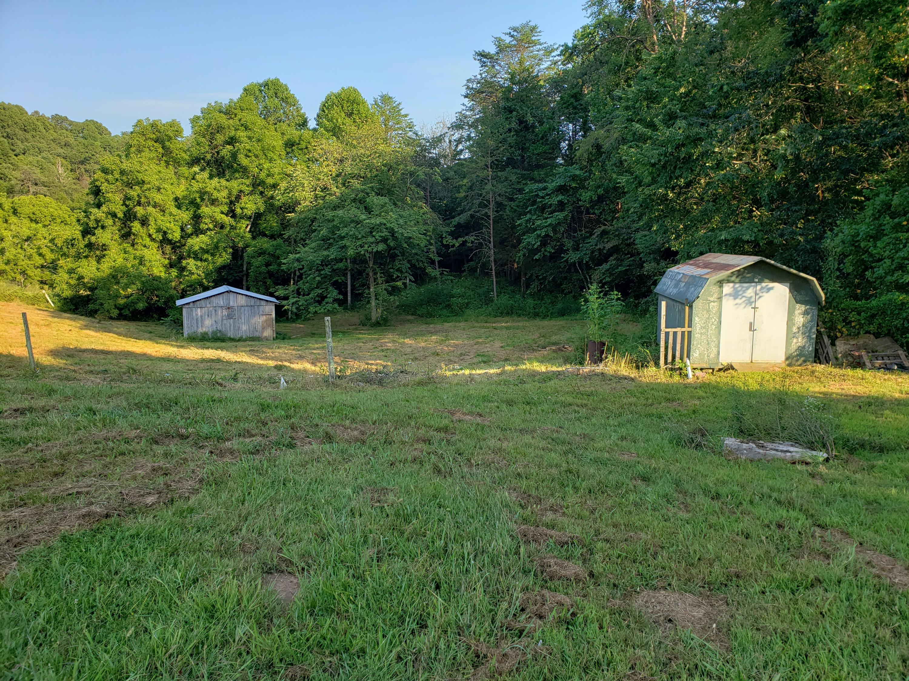5010 Dahl Road Somerset, KY 42503 - Photo 3 of 15 20190809_185312