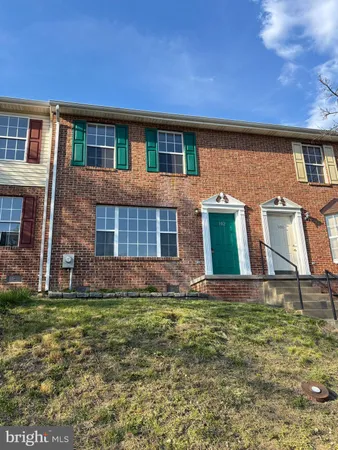 $1,575 | 102 Waterford Lane, Winchester, VA 22602