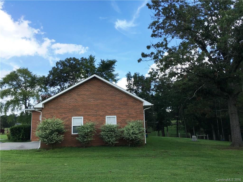 719 Greenhill Road Mocksville, NC 27028 - Photo 3 of 24 Gallery Image 3