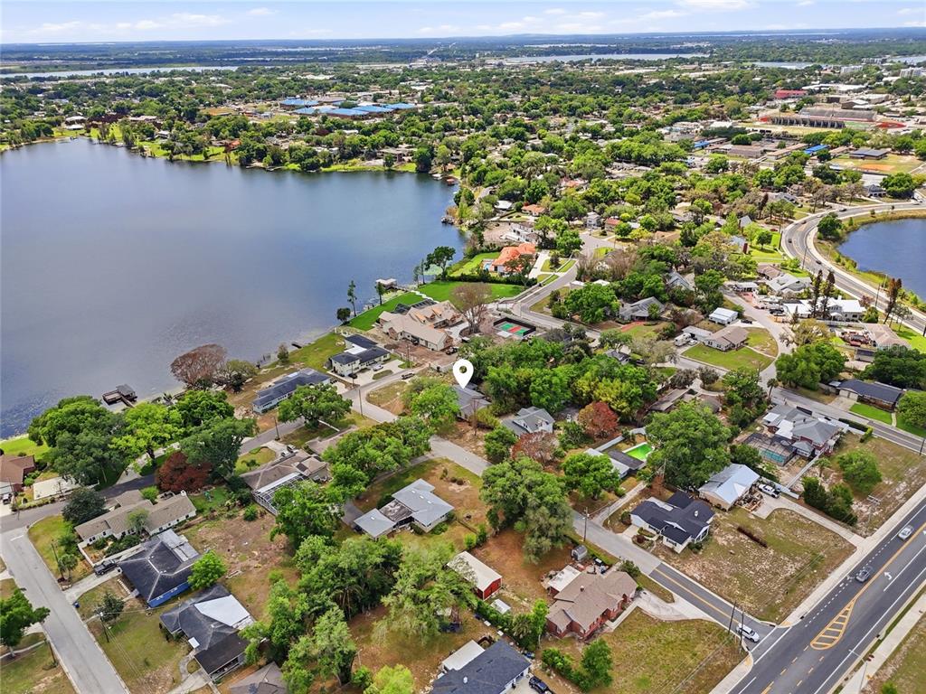 104 11th Street Southeast Winter Haven, FL 33880 - Photo 11 of 42