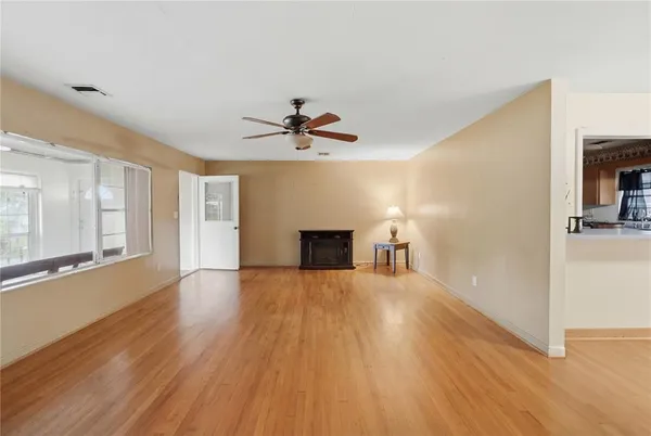 $295,900 | 104 11th Street Southeast, Winter Haven, FL 33880