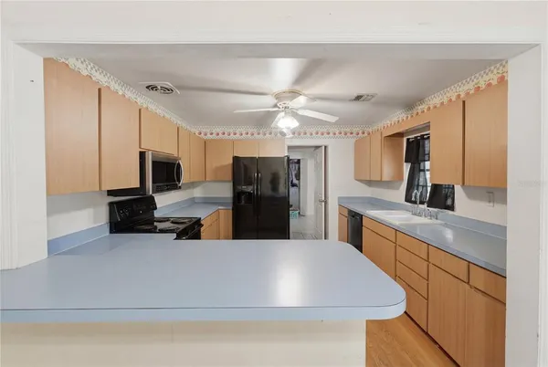 $295,900 | 104 11th Street Southeast, Winter Haven, FL 33880