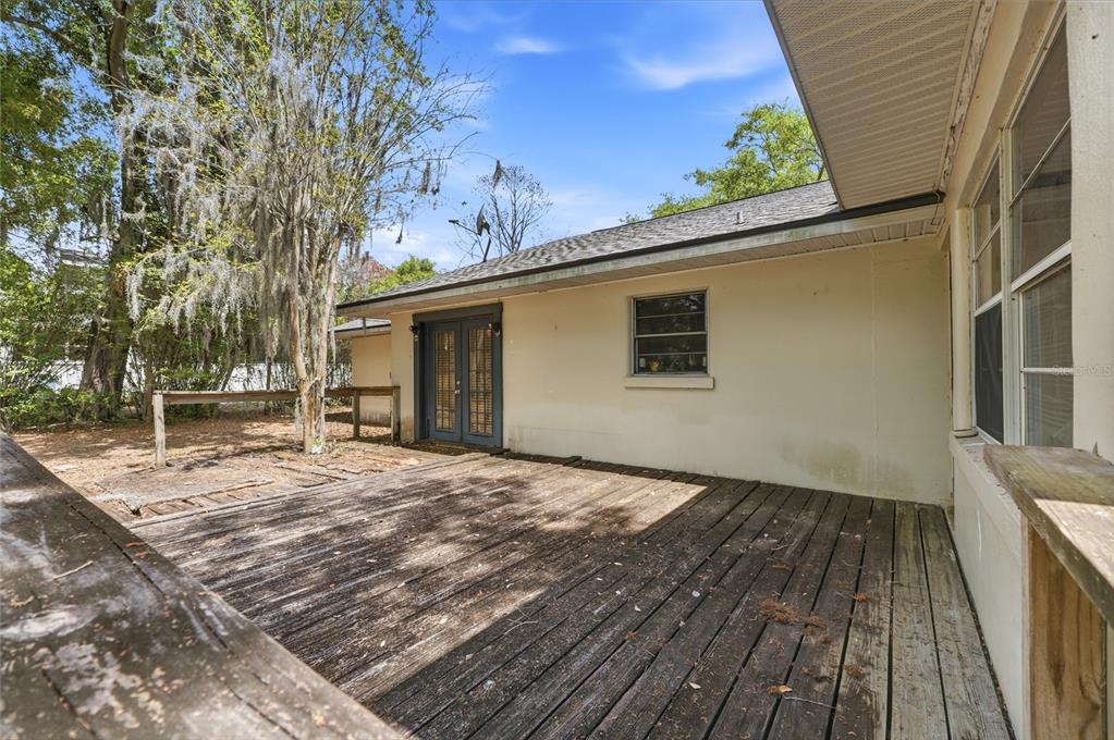 104 11th Street Southeast Winter Haven, FL 33880 - Photo 7 of 42