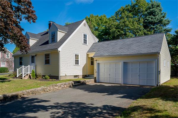 4 Girdler Road Marblehead, MA 01945 - Photo 1 of 29