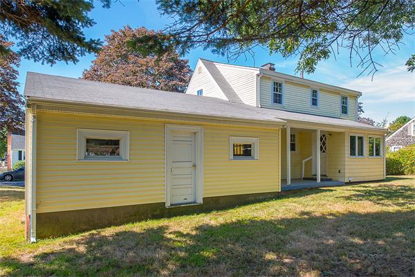4 Girdler Road Marblehead, MA 01945 - Photo 20 of 29