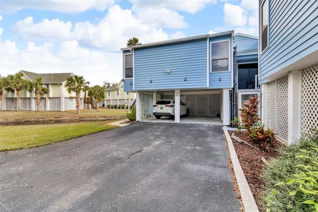 $349,500 | 11961 West Edgeview Court, Unit 11961, Crystal River, FL 34429