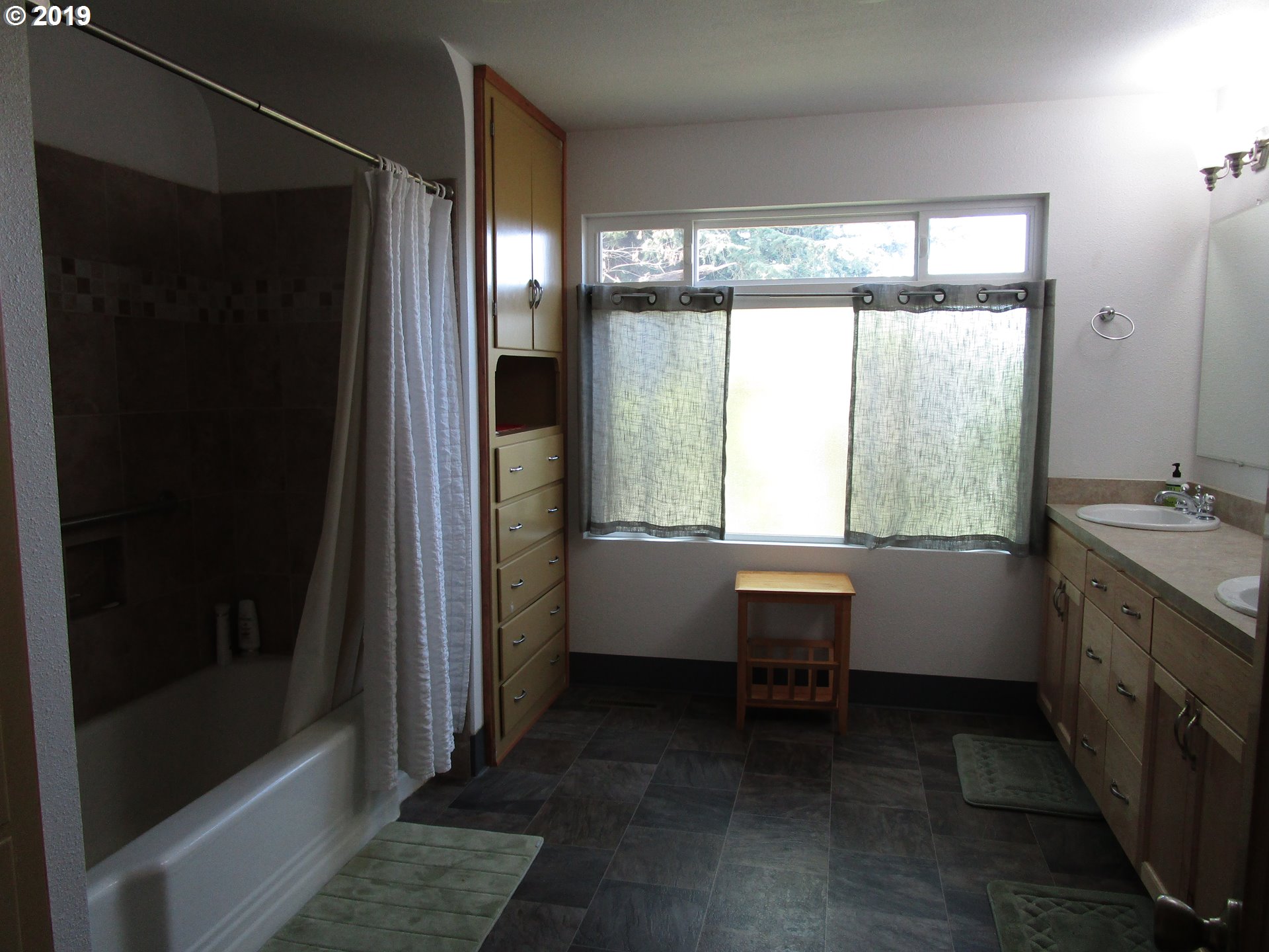 13521 South Vick Road Molalla, OR 97038 - Photo 7 of 15 Gallery Image 7
