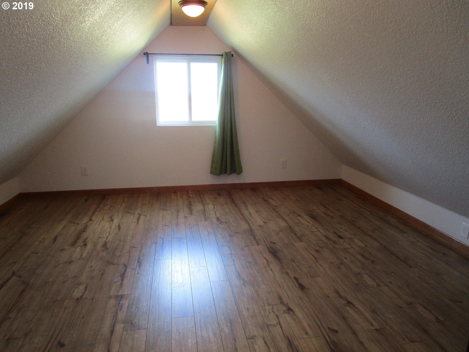 13521 South Vick Road Molalla, OR 97038 - Photo 10 of 15 Gallery Image 10