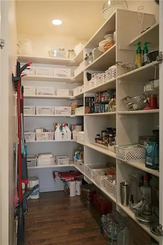 $579,900 | 1700 Northeast Parkwood Drive, Lee's Summit, MO 64064